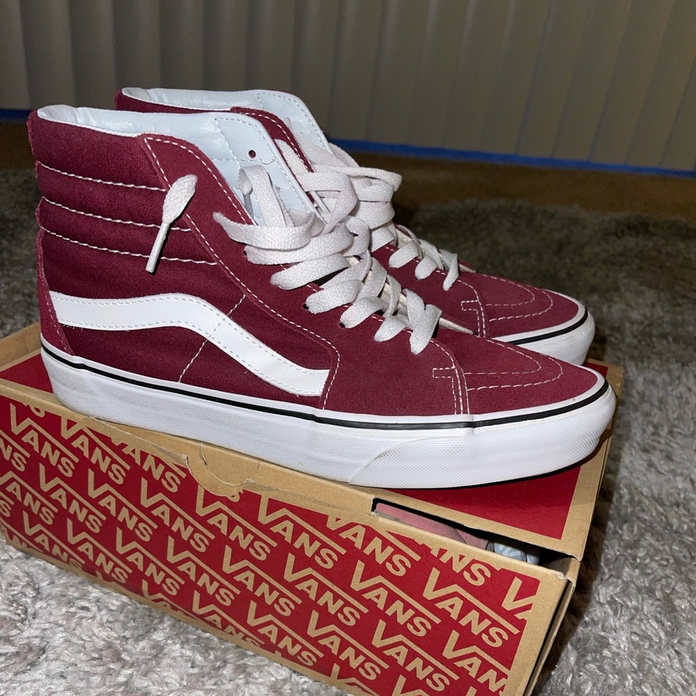 Vans size 7.5 (mens)